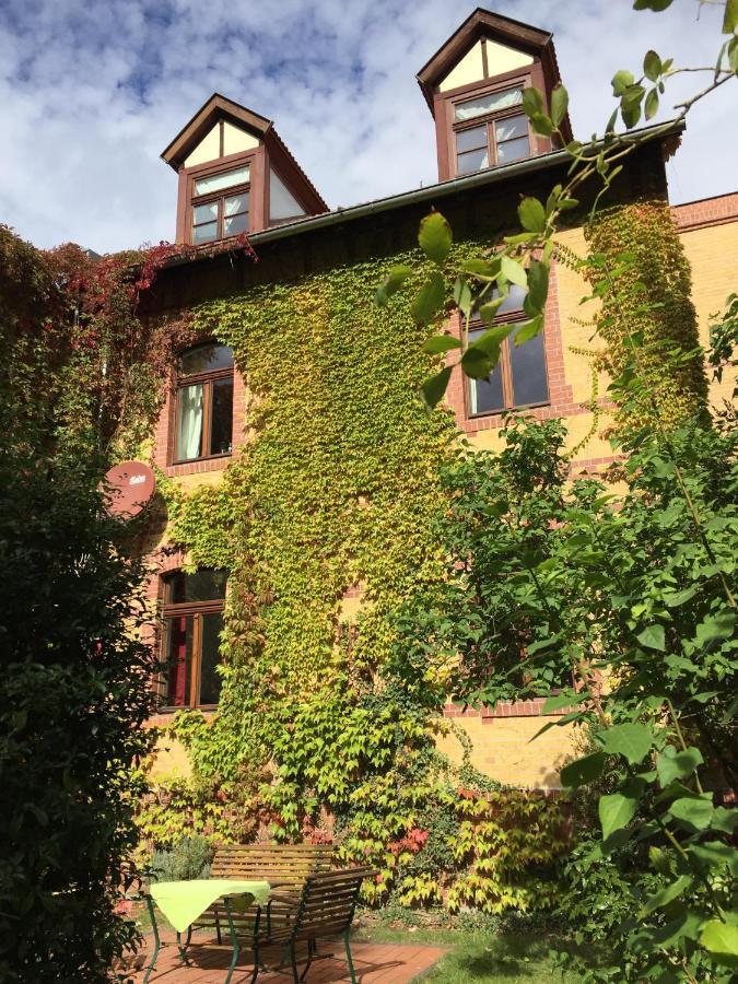Ferienwohnung Huttenstrasse Halle Halle  外观 照片